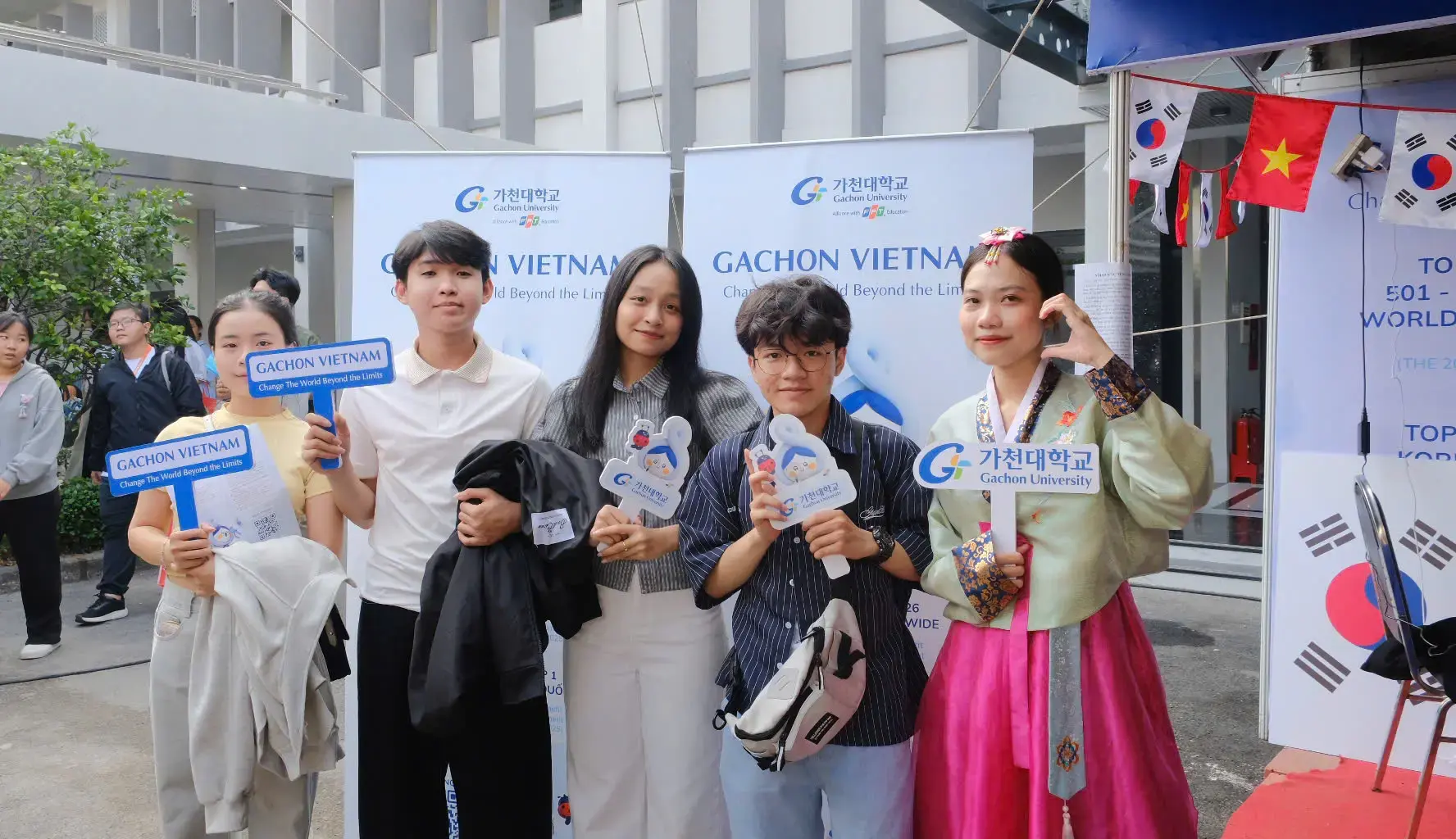 Gian hàng Gachon Vietnam tại Ngày hội Tư vấn tuyển sinh hướng nghiệp 2026 mang đến cơ hội để học sinh tiếp cận ngành công nghệ bán dẫn và các chương trình đào tạo quốc tế.