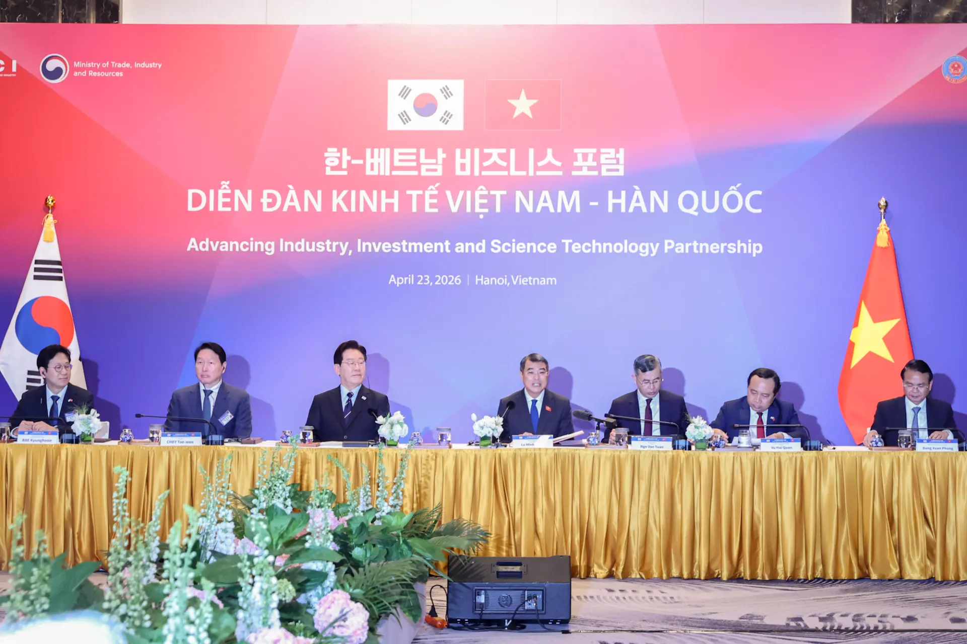 Diễn đàn kinh tế Việt Nam – Hàn Quốc có chủ đề “Nâng cao quan hệ đối tác công nghiệp, đầu tư và khoa học công nghệ” diễn ra ngày 23/4.