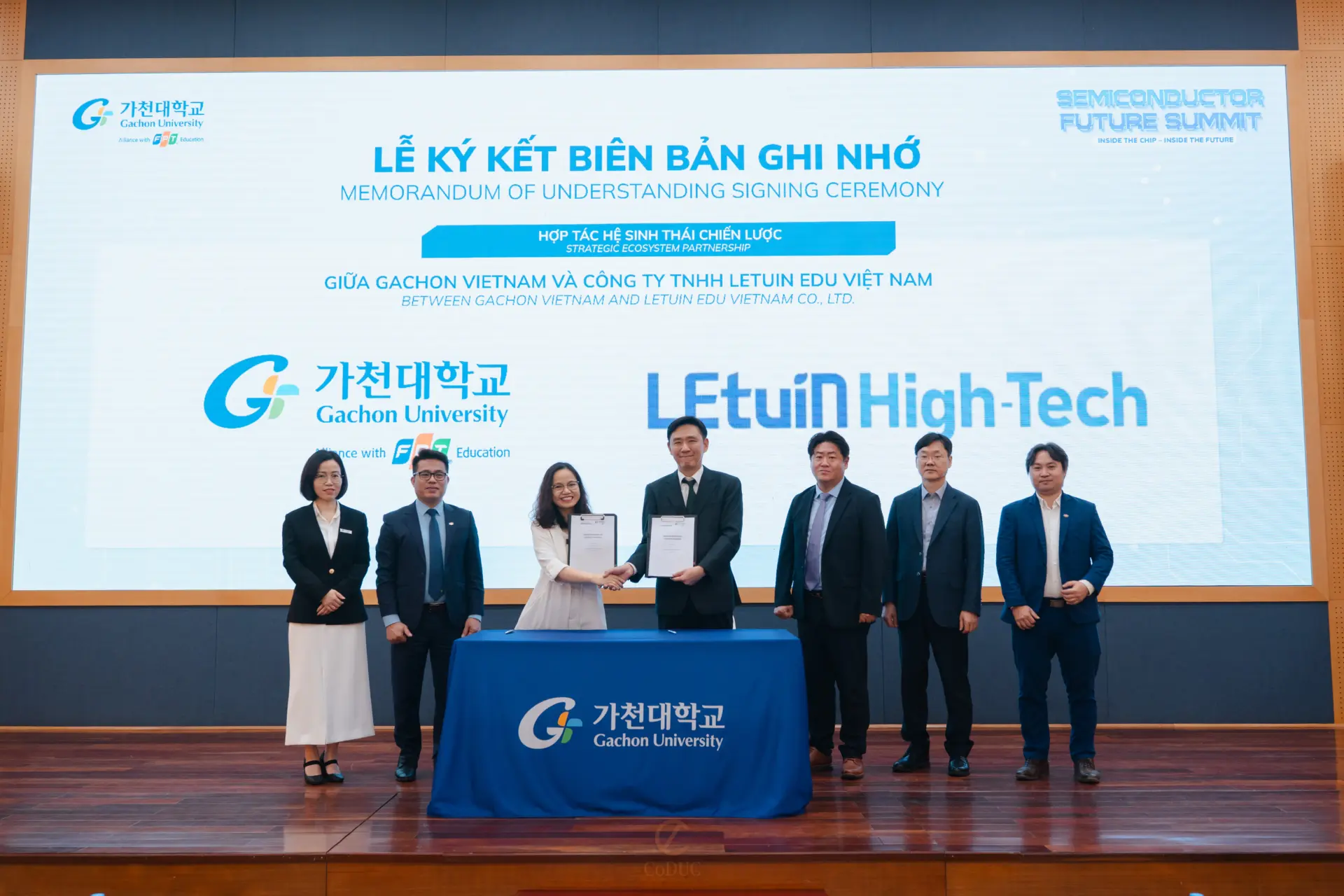 Hội thảo tương lai ngành bán dẫn: Kết nối hệ sinh thái doanh nghiệp, trao cơ hội cho tài năng trẻ