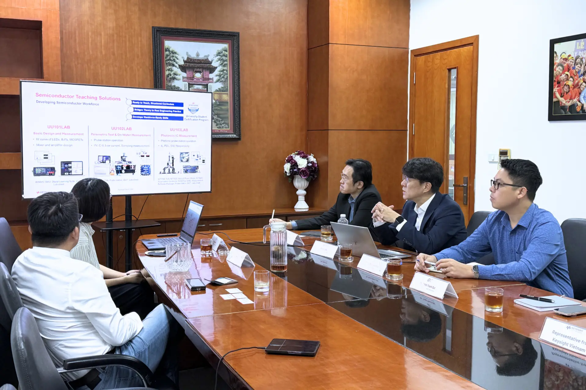 Buổi làm việc mở ra kết nối giữa Gachon Vietnam và Keysight Technologies trong đào tạo, nghiên cứu ứng dụng và định hướng nghề nghiệp cho sinh viên.