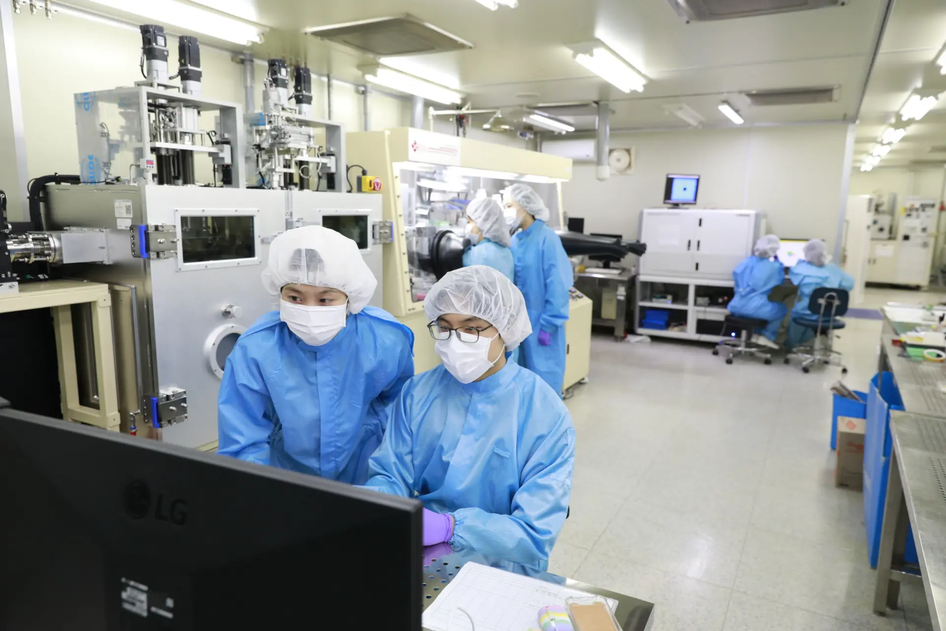 Ngoại ngữ là công cụ cần thiết để các kỹ sư tiếp cận tài liệu kỹ thuật, hội nhập và làm việc trong chuỗi cung ứng bán dẫn thế giới.