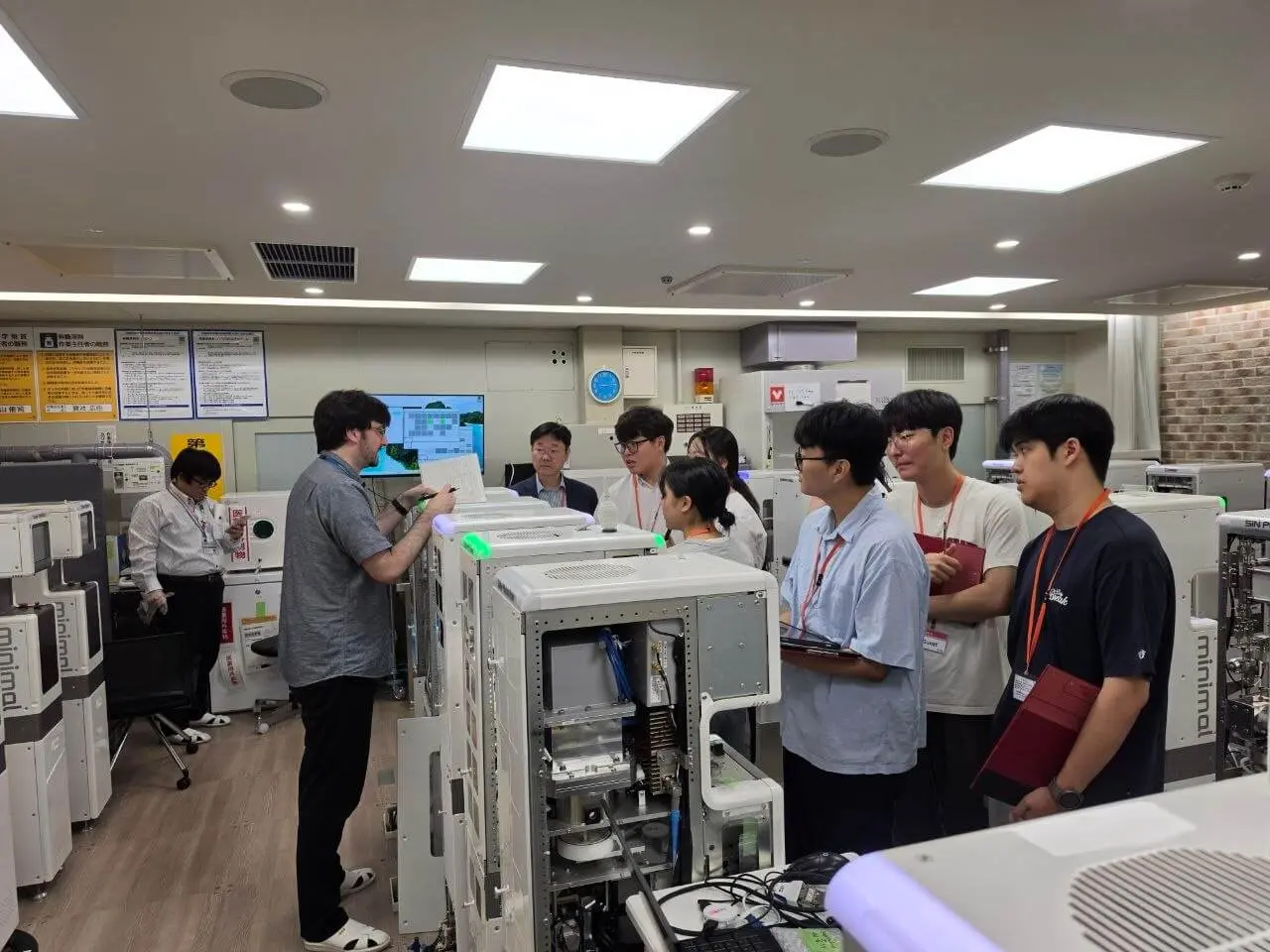 Với ngành Công nghệ bán dẫn, cơ hội thực hành và kết nối doanh nghiệp có vai trò quan trọng giúp hình thành năng lực nghề nghiệp.