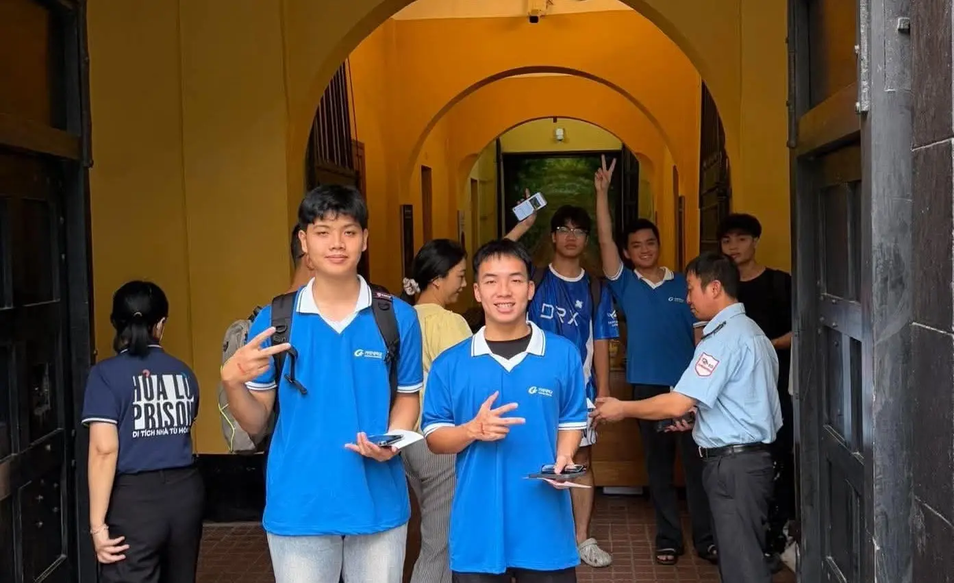 Sinh viên Gachon University Program tham quan Nhà tù Hỏa Lò, mở rộng góc nhìn ngoài giảng đường